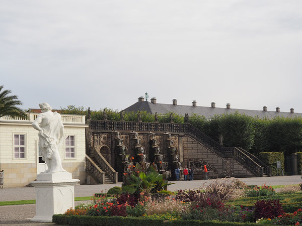 Outdoor sound system Pan Beam IP 65 in Herrenhausen