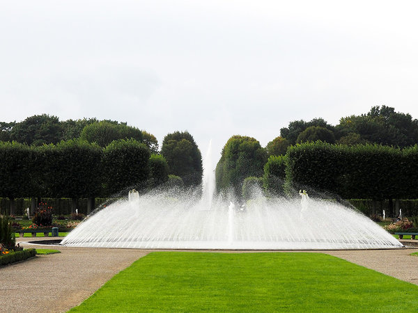 Outdoor sound reinforcement Pan Beam with Beam Steering Technology in IP65 design in Herrenhausen