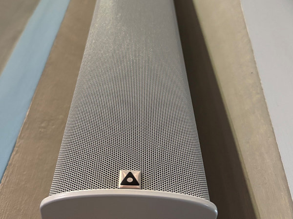 Beam steering and optimum speech intelligibility in the dome hall despite challenging acoustics